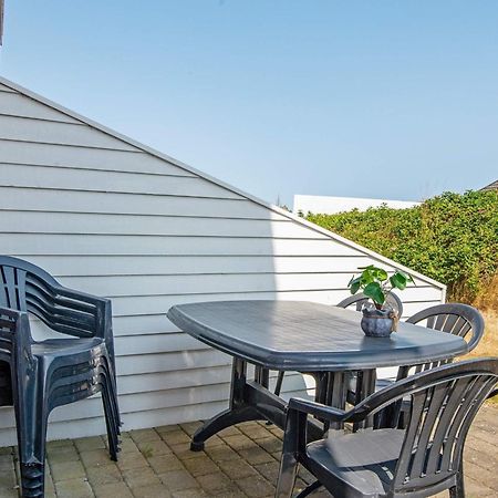 4 Person Holiday Home In R M Sonderby  Bagian luar foto